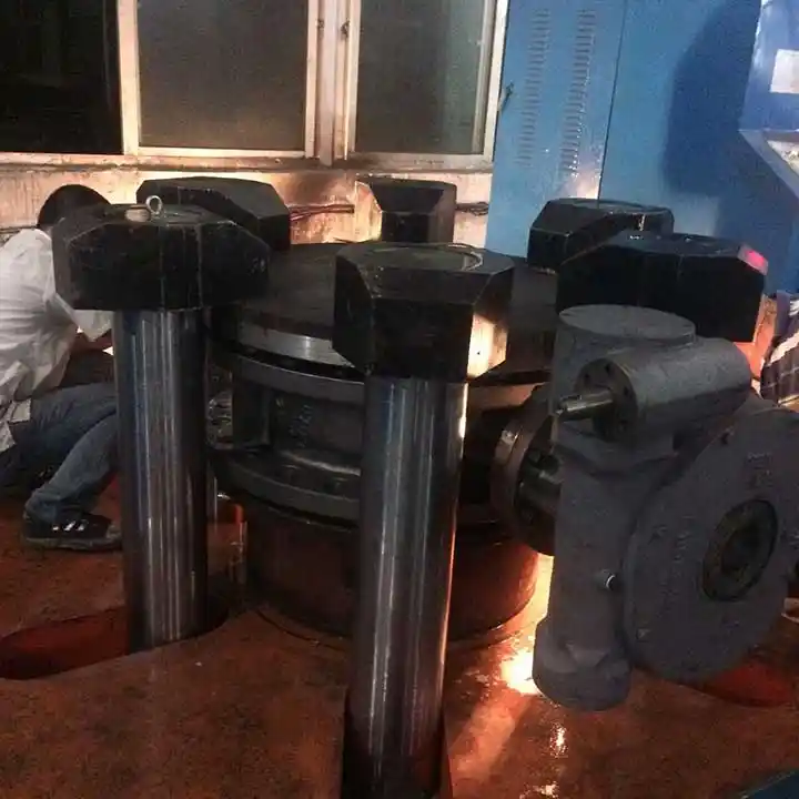  Задвижки Кованные